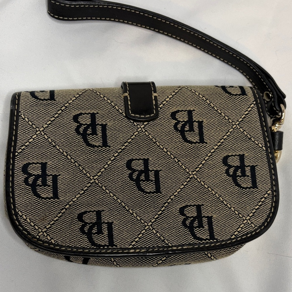 Dooney & Bourke Black and Cream Quilted Clutch - Picture 2 of 3
